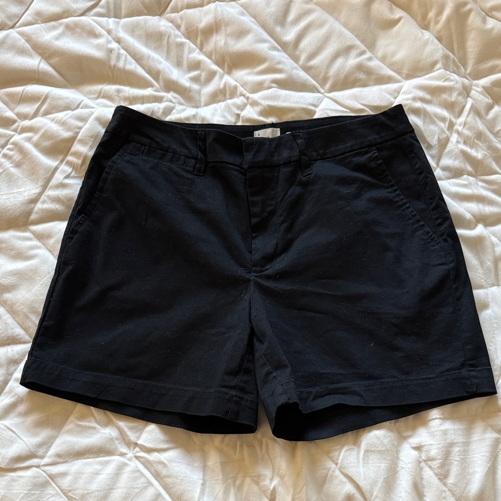 a new day Black Women's shorts - size 2